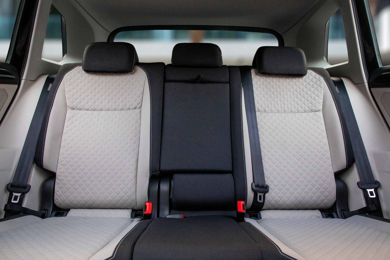 Volkswagen Tiguan Tiguan | 1,175 P.M | 0% Downpayment | VW History | Low KM | Warranty!