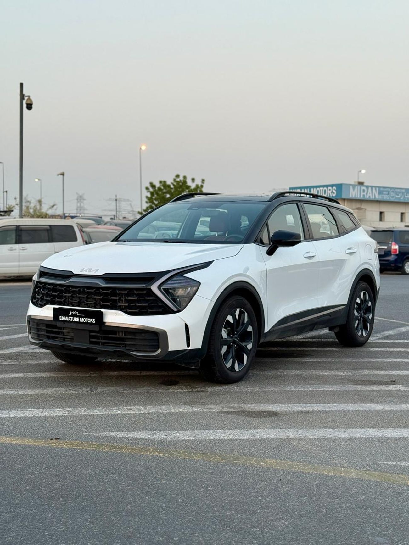 كيا سبورتيج 2.0L MPI LX (FWD)