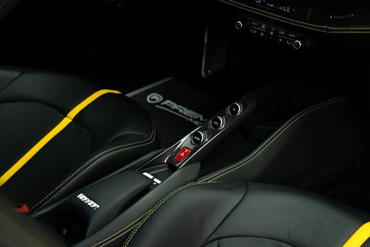 Ferrari F8 Tributo STANDARD