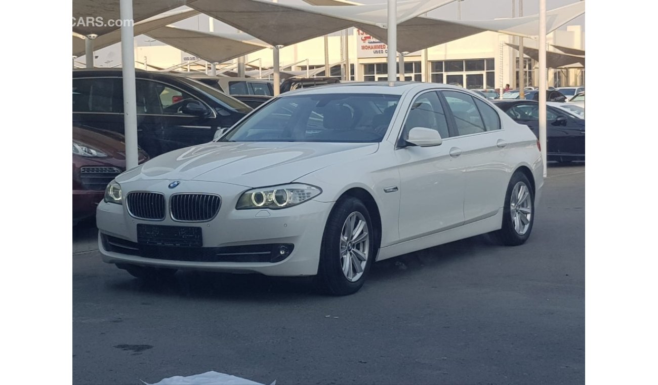 BMW 520i model 2013 GCC car prefect condition full service full option low mileage one owner