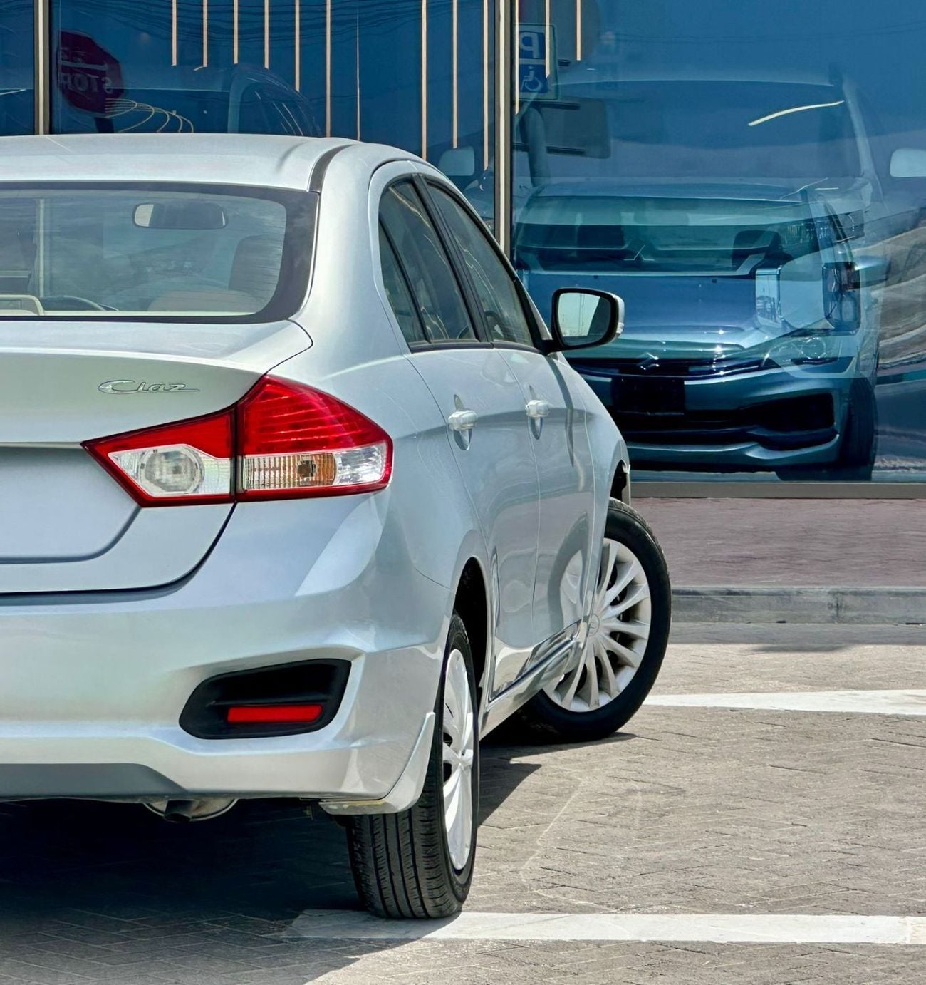 Suzuki Ciaz GL 420-Monthly l GCC l Camera, GPS l Accident Free