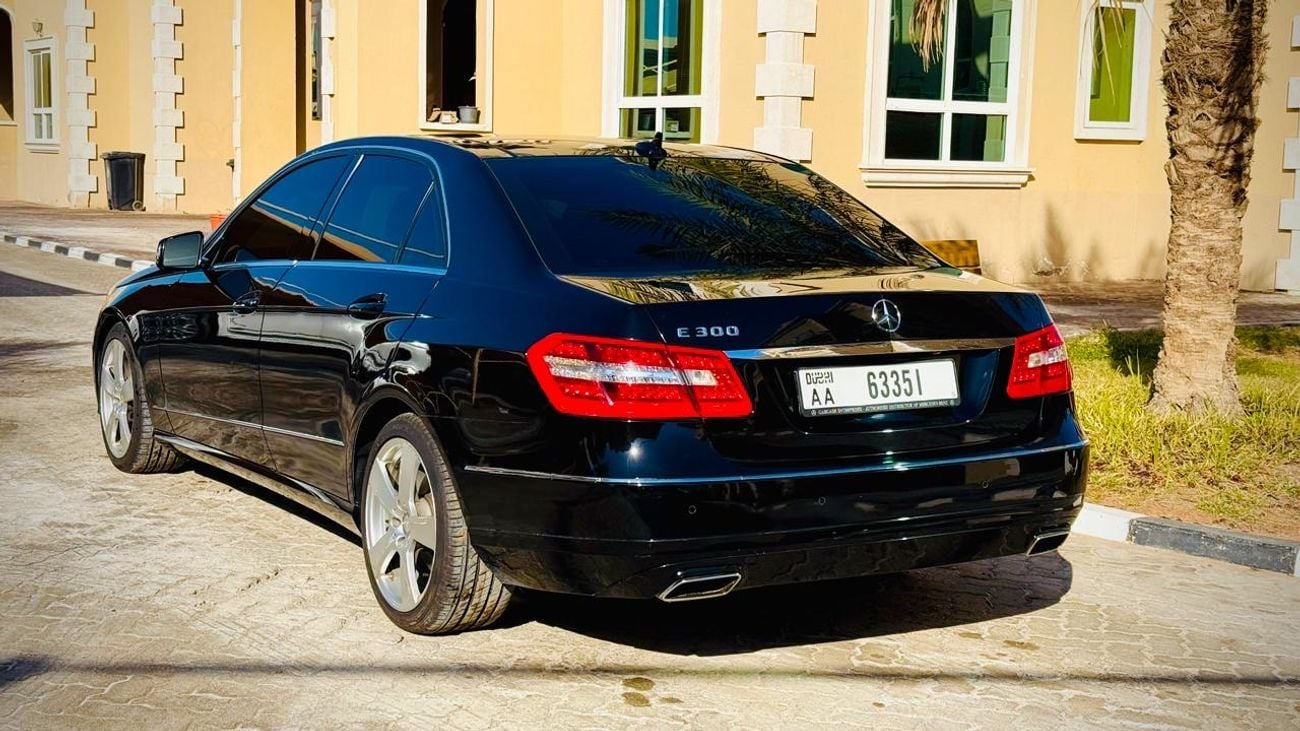 Mercedes Benz E300