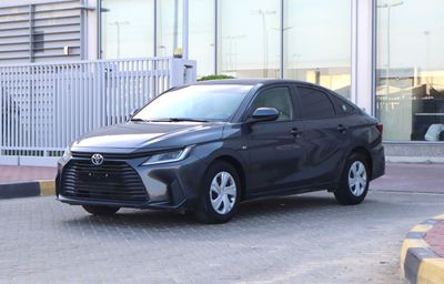 تويوتا يارس 1.5L E