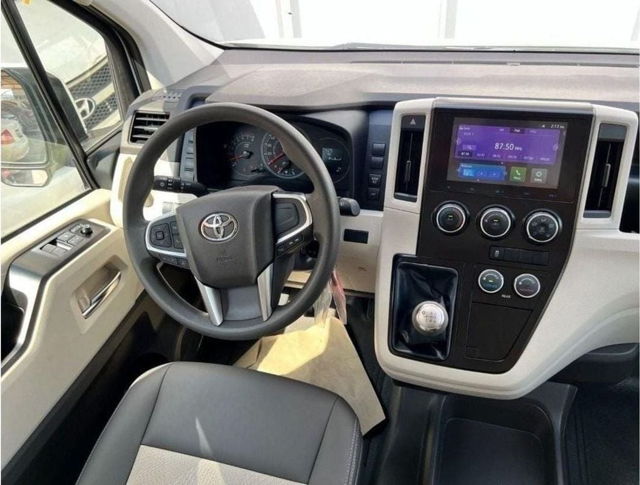 تويوتا هاياس 2025 Toyota Hiace GL 13-Seater High-Roof Full-Option 3.5L V6 Petrol M/T RWD Export Only
