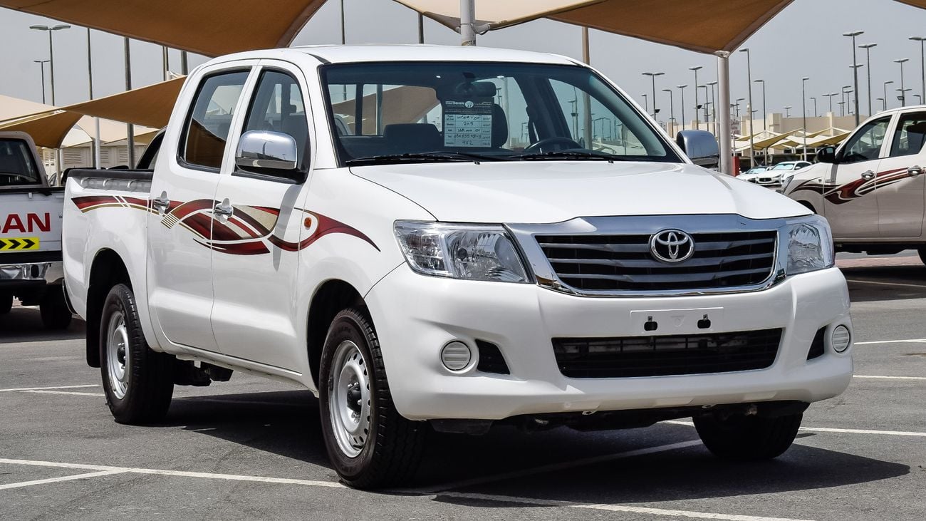 تويوتا هيلوكس TOYOTA HILUX 4X2 PICKUP GL PATROL