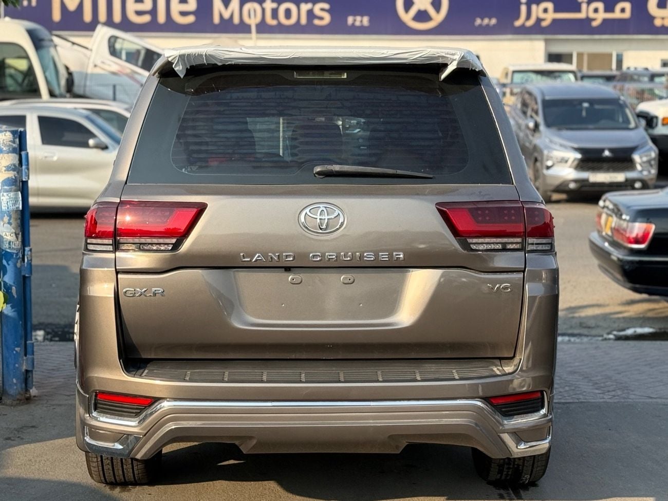 Toyota Land Cruiser GXR+ 4.0L