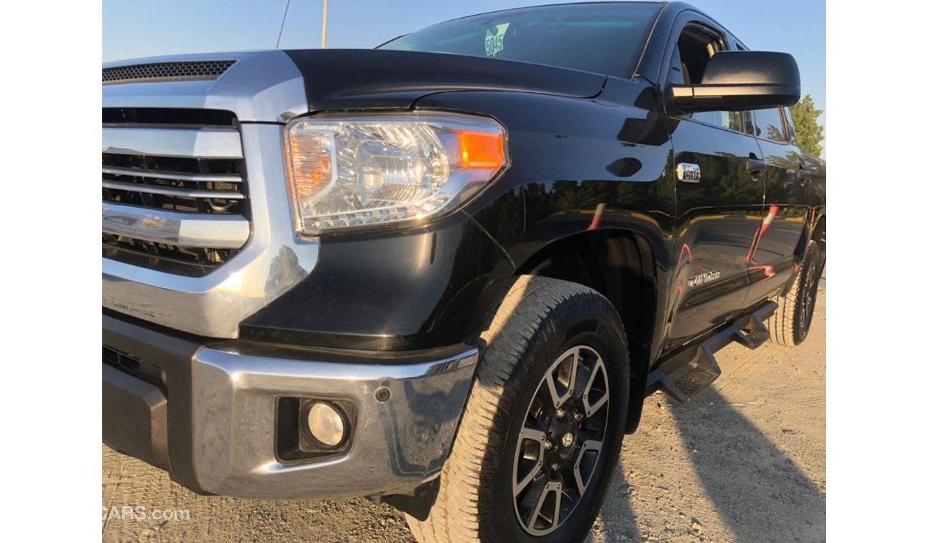 Toyota Tundra 2017 FULL Option 5.7L with Sunroof