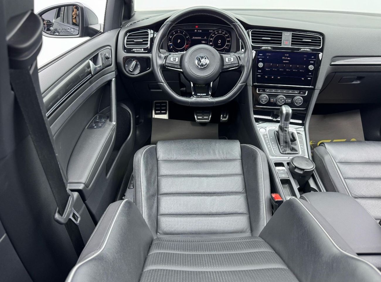 Volkswagen Golf R Base 2.0T 2019 Volkswagen Golf R, Warranty, Full Volkswagen Service History, Excellent Condition, GC