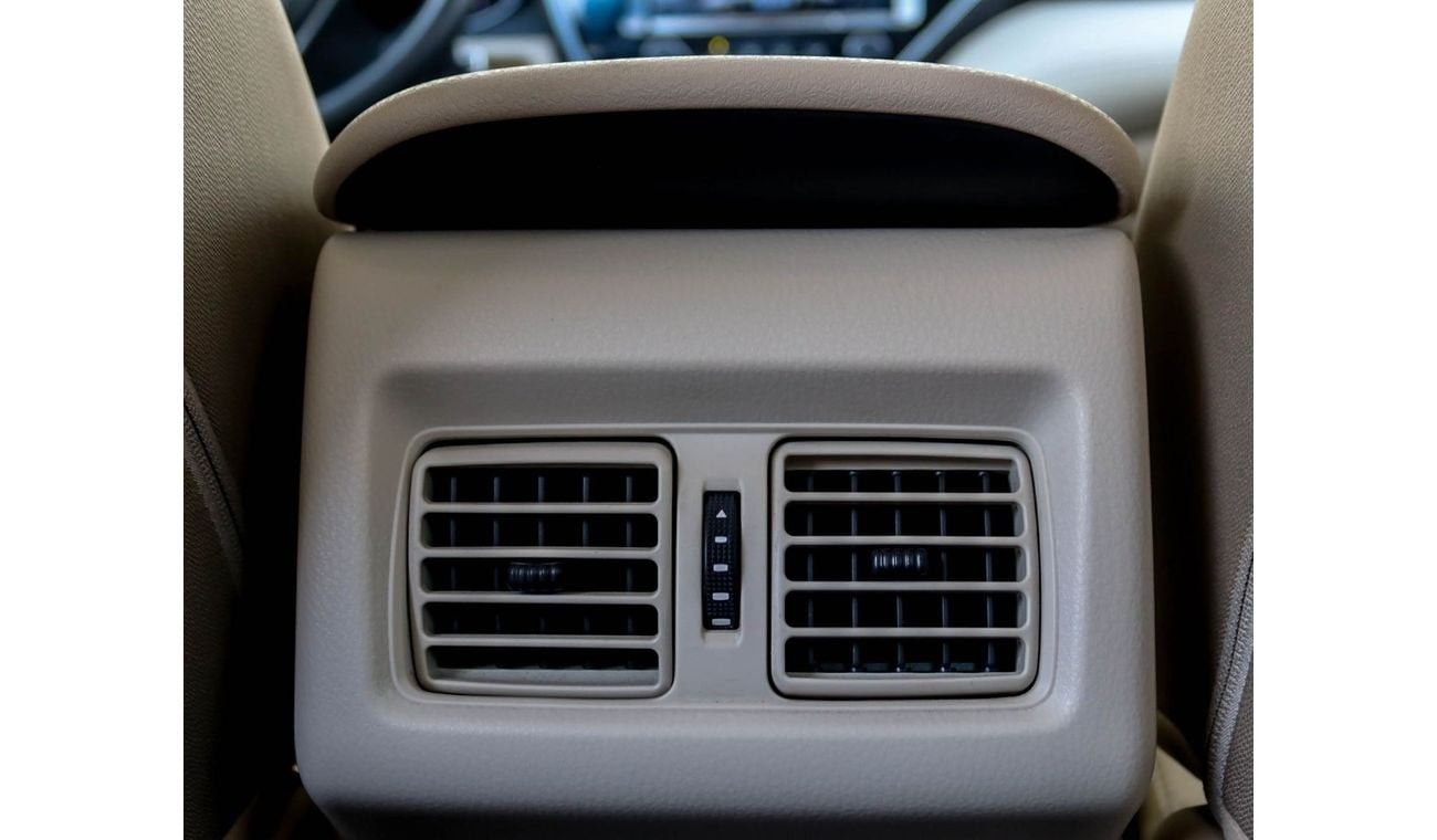 Toyota Camry S 2.5L (181 HP) Toyota Camry 2018 GCC without accidents in excellent condition 1111 P.M