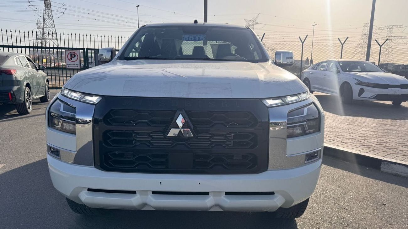 Mitsubishi L200 SPORTERO PICKUP DC 4WD 2.4L 6A/T GLS