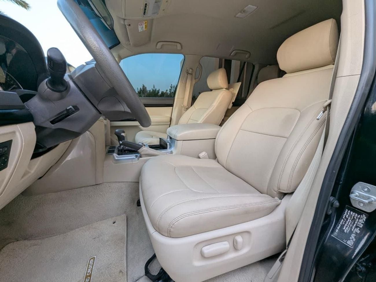 Toyota Land Cruiser GXR Toyota Land Cruiser Model 2019 cylinder 6 petrol