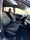Toyota RAV4 VXR 2.5L XLE Sunroof, leather seats