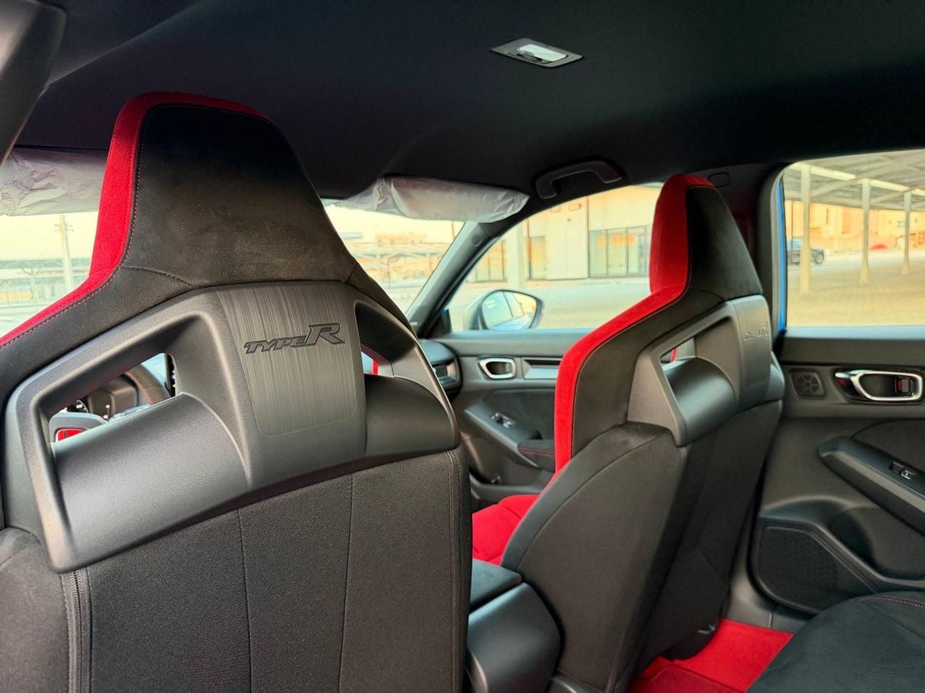 Honda Civic TYPE R - 2.0L - PETROL - MANUAL TRANSMISSION - 2024 MODEL YEAR