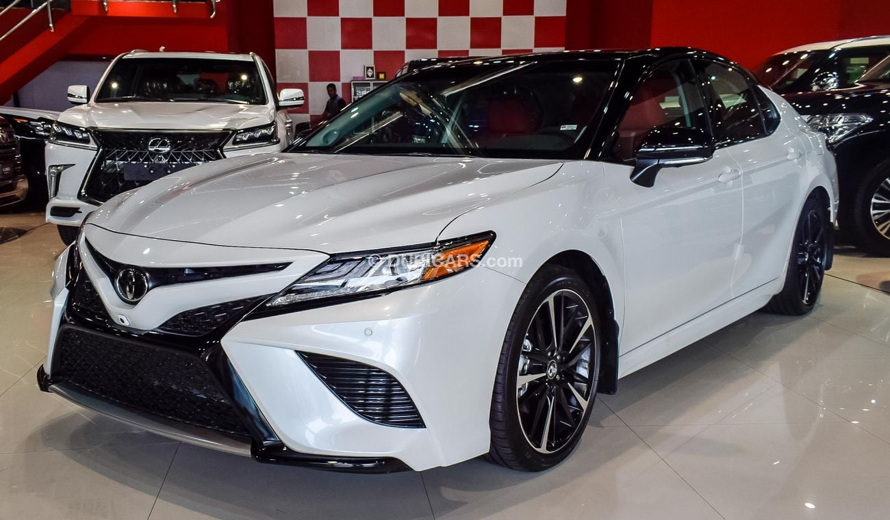 تويوتا كامري XSE