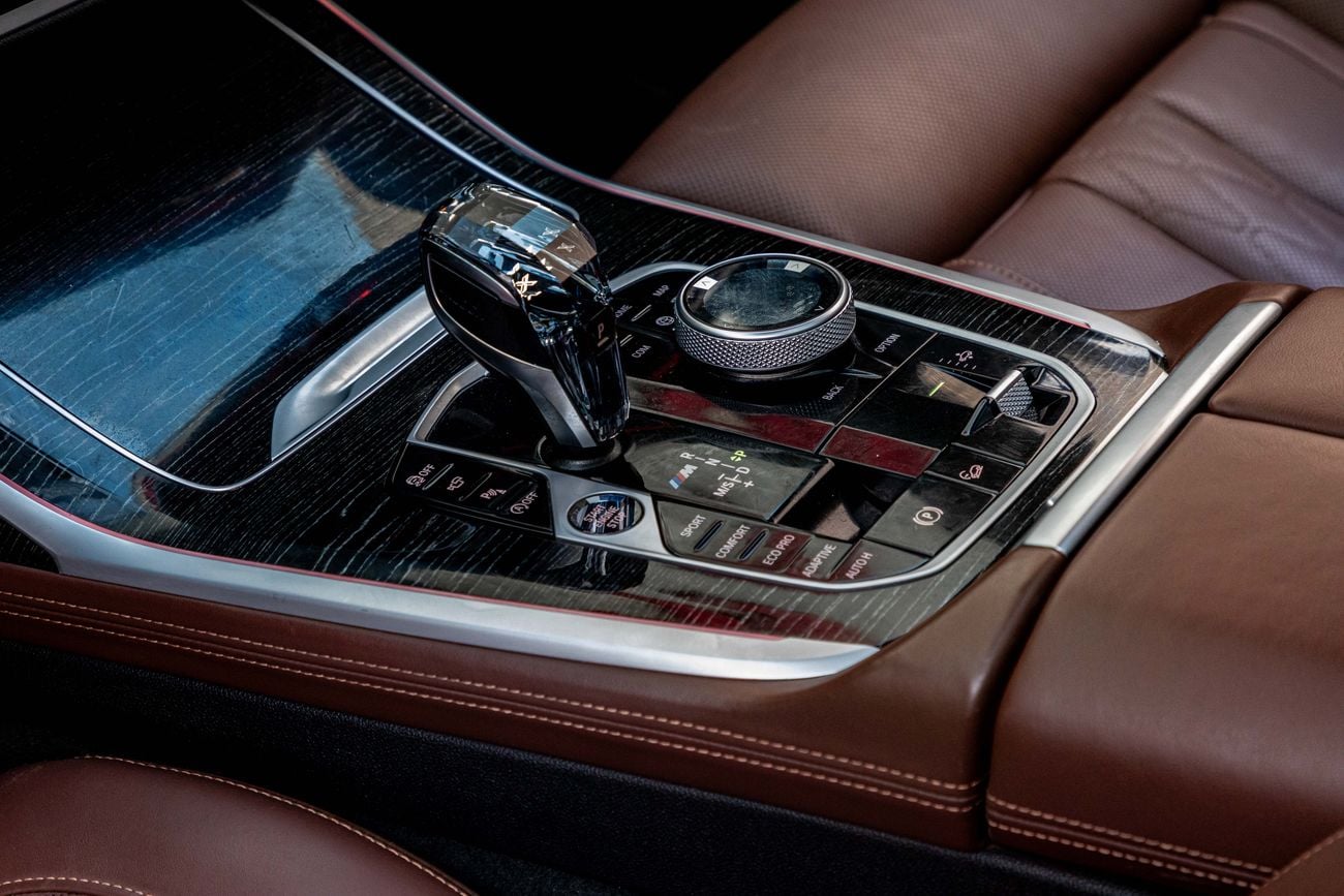 بي أم دبليو X7 X7 M50i M Sport Pro | 4,113 P.M | 0% Downpayment | BMW WARRANTY