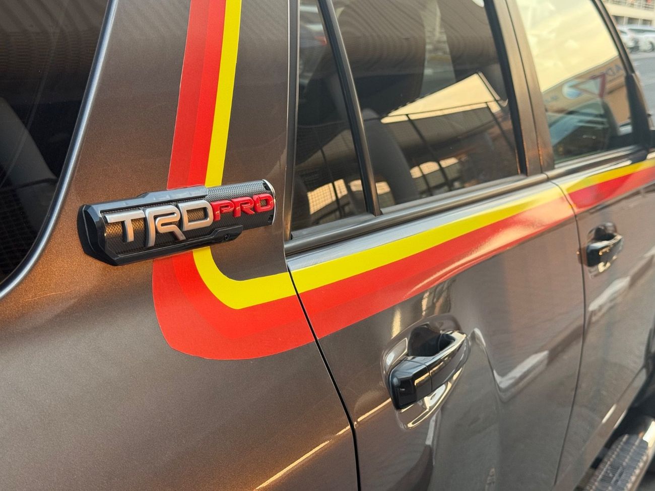 تويوتا Runner4 2017 SR5 PREMIUM SPORT 7 SEATER 4x4 USA SPEC