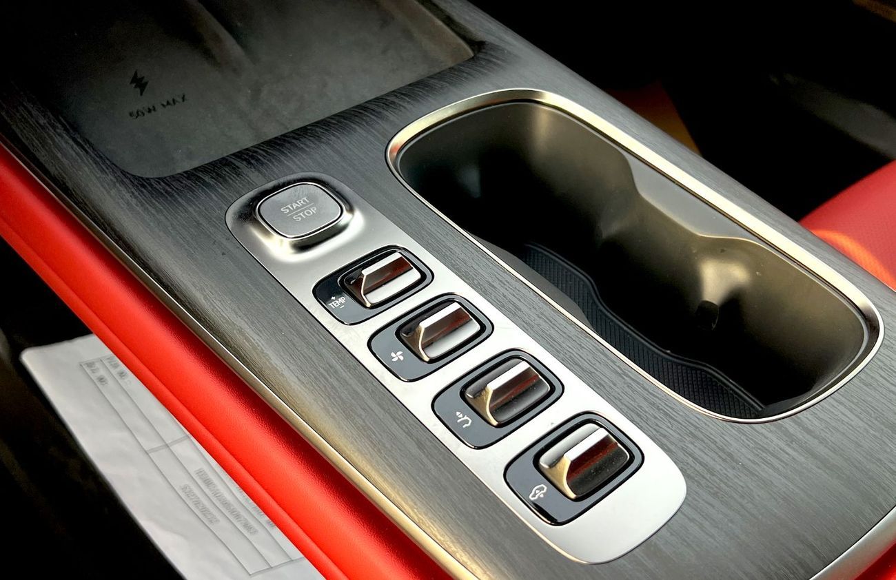 Xiaomi SU7 Max AWD 2025 Max Black Metallic (EXPORT ONLY)