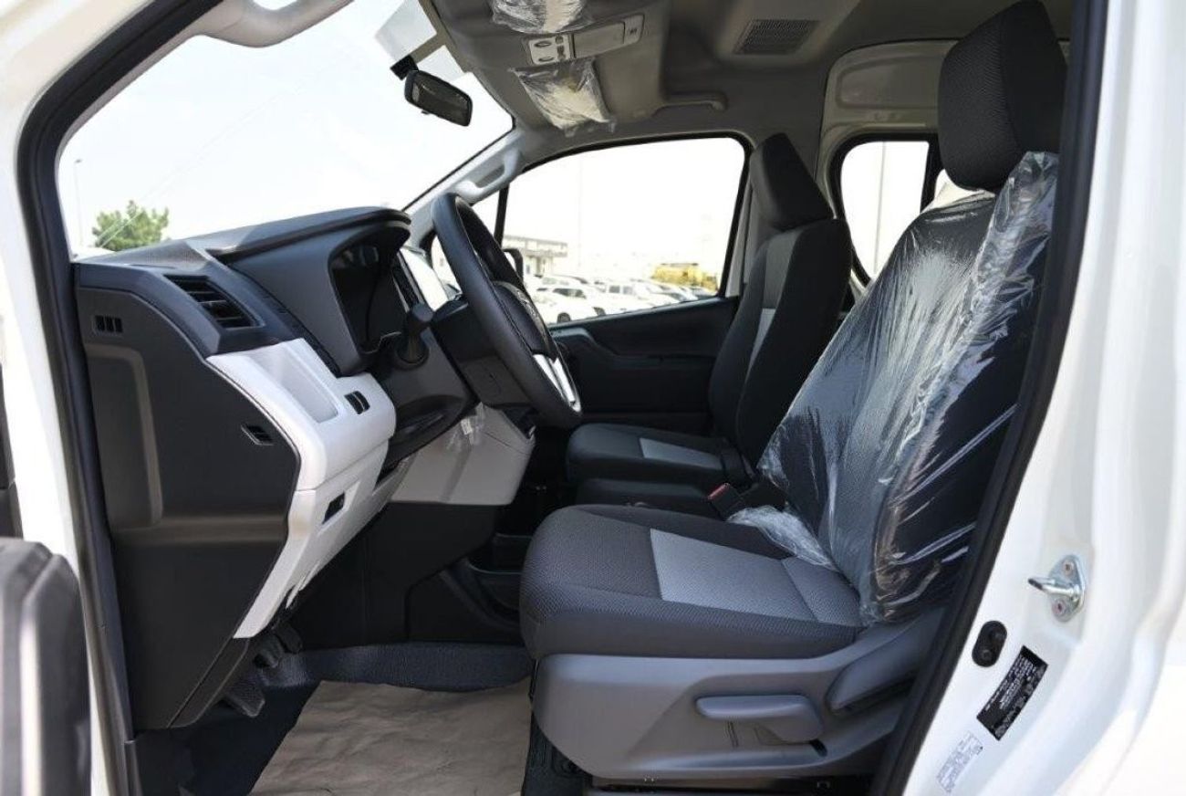 تويوتا هاياس Highroof 2.8L Diesel 13 Seater Manual Transmission