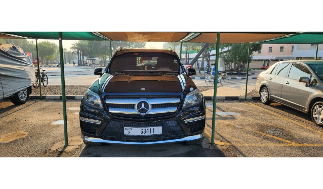Mercedes-Benz GL 500 4matic 8cylinder 4.7L, No accident, No repaint, registered in 2015