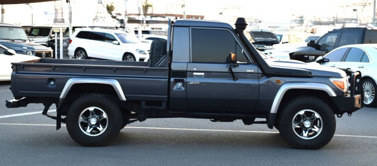 Toyota Land Cruiser Pick Up