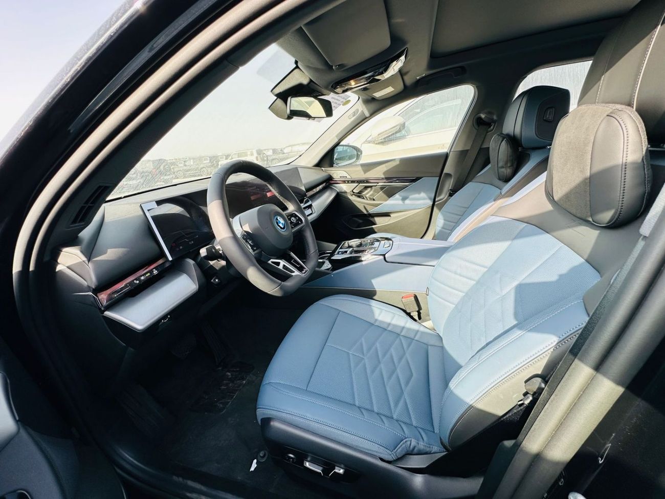 بي أم دبليو i5 eDrive40L M Sport Package