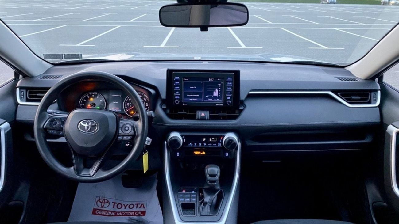 Toyota RAV4 LE 4x4, 2.5L, V4