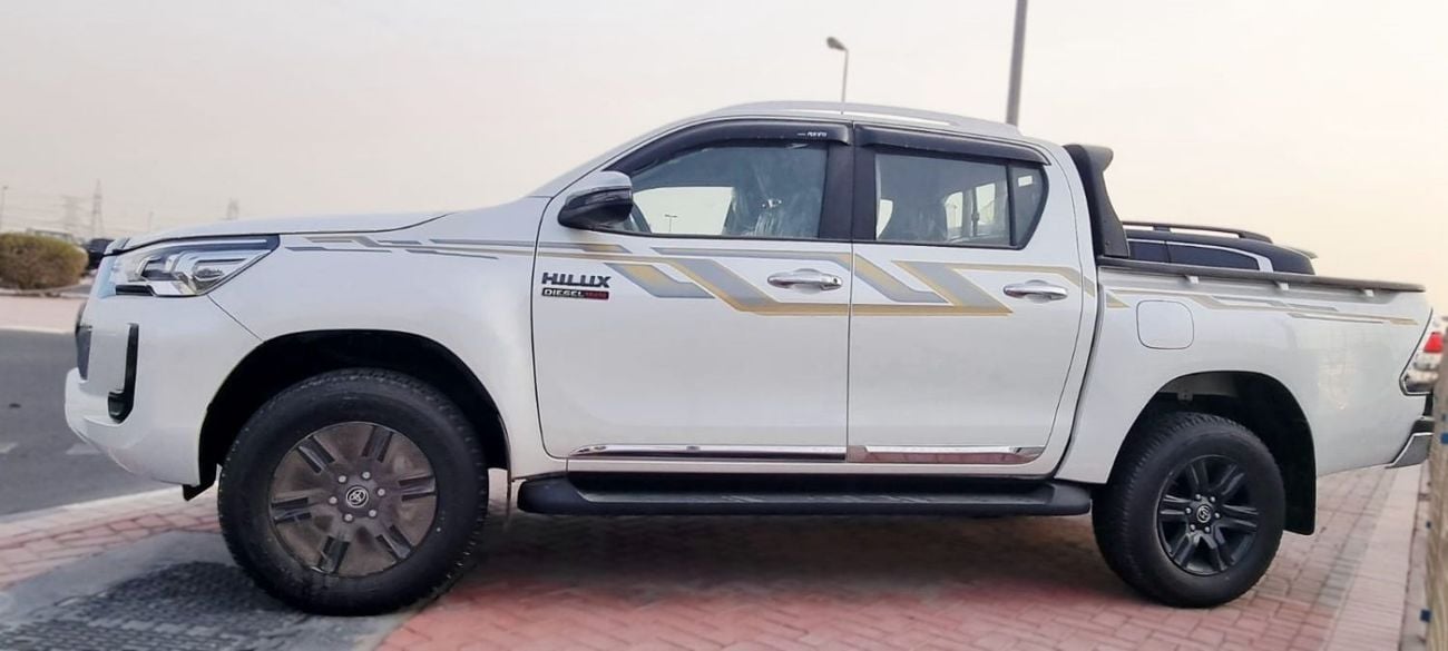 Toyota Hilux SGLX 2.4L DIESEL 4X4 LEATHER SEATS MY2025