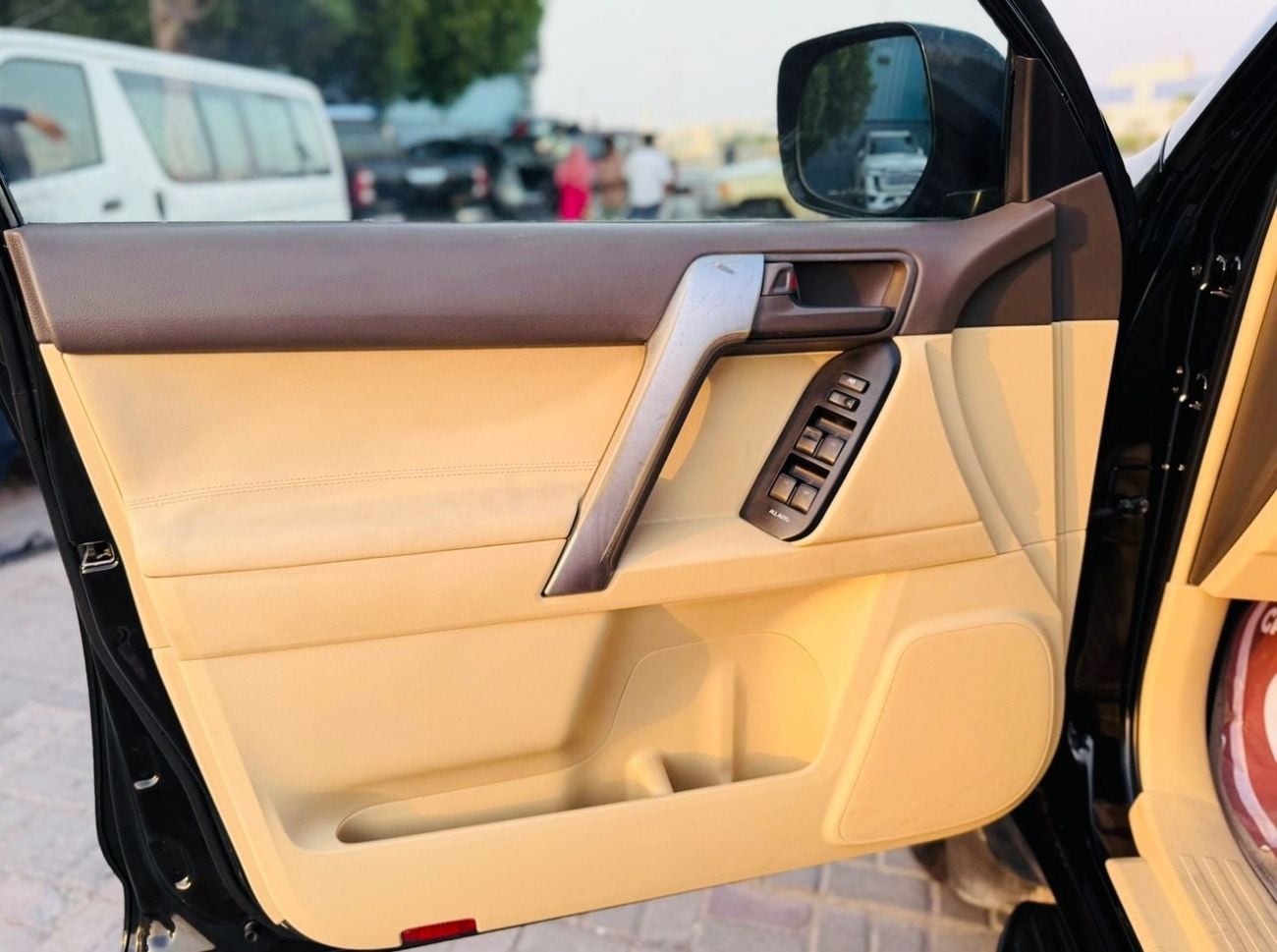 تويوتا برادو TX-L 2.7L (271 HP)