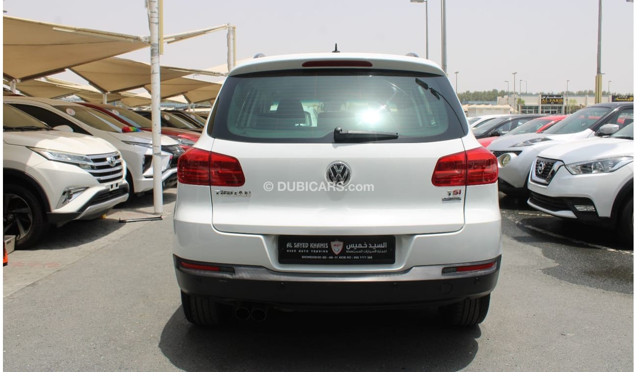 Volkswagen Tiguan SE ACCIDENTS FREE - GCC - ORIGINAL PAINT - 1400 CC + TURBO - PERFECT CONDITION