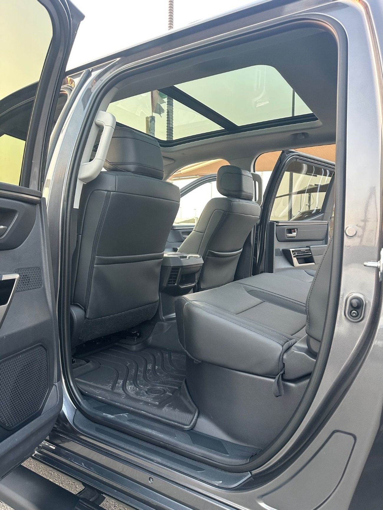 Toyota Tundra SR (NON GCC)