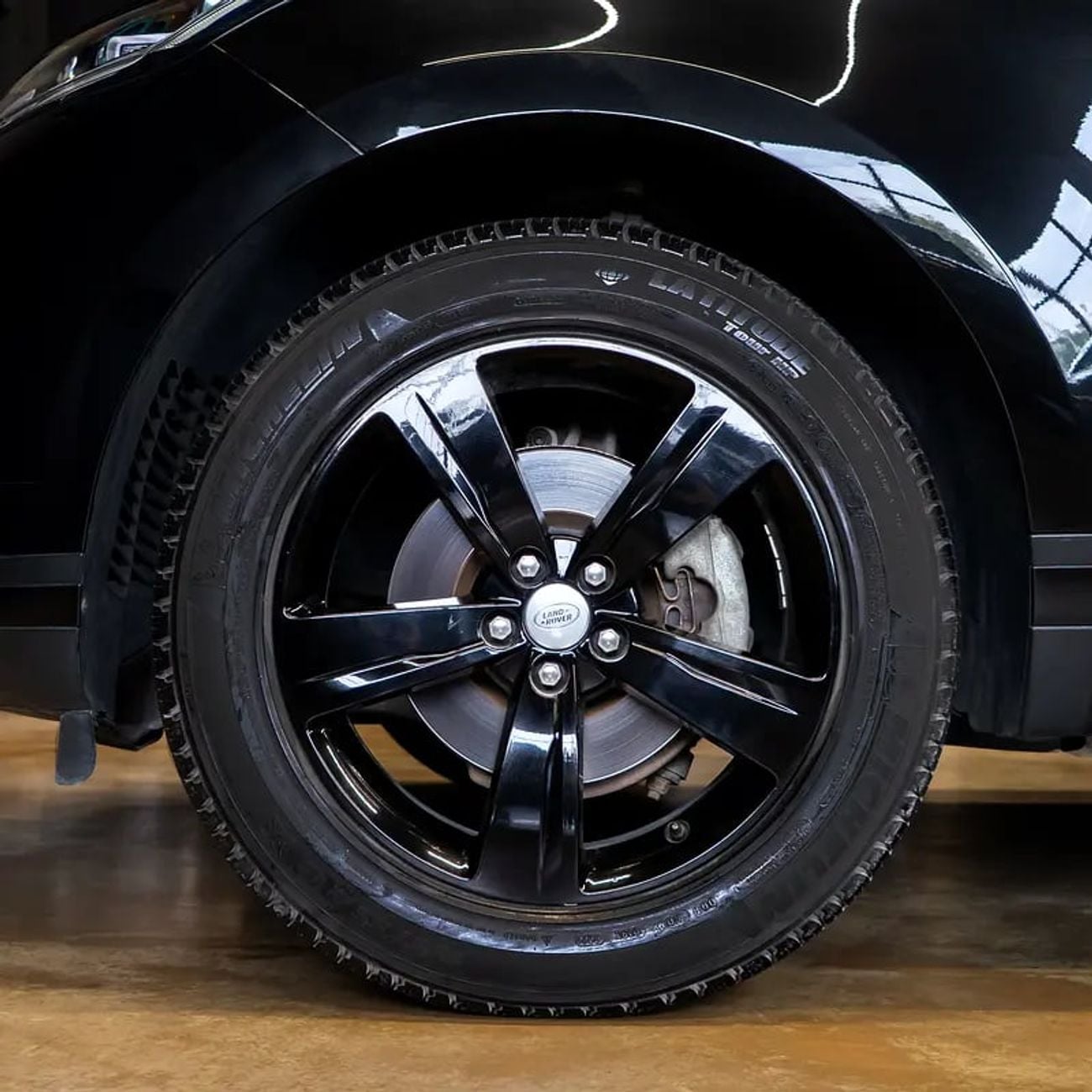 لاند روفر رينج روفر فيلار P250 S 2.0L Petrol 1,781 pm • 0% Downpayment • Velar P250 S • 1 Year Warranty