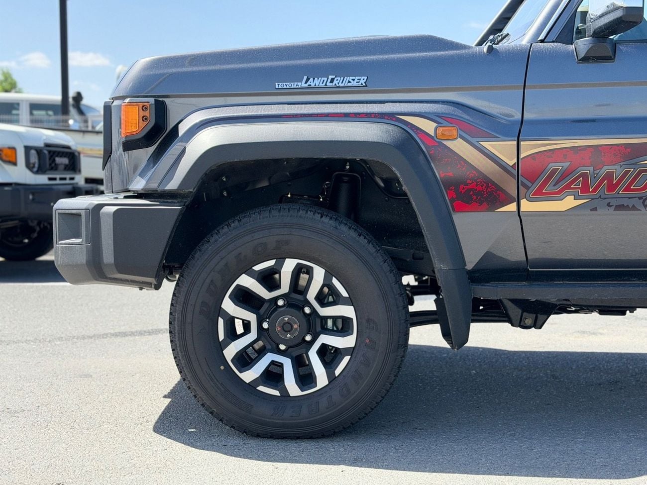 تويوتا لاند كروزر بيك آب