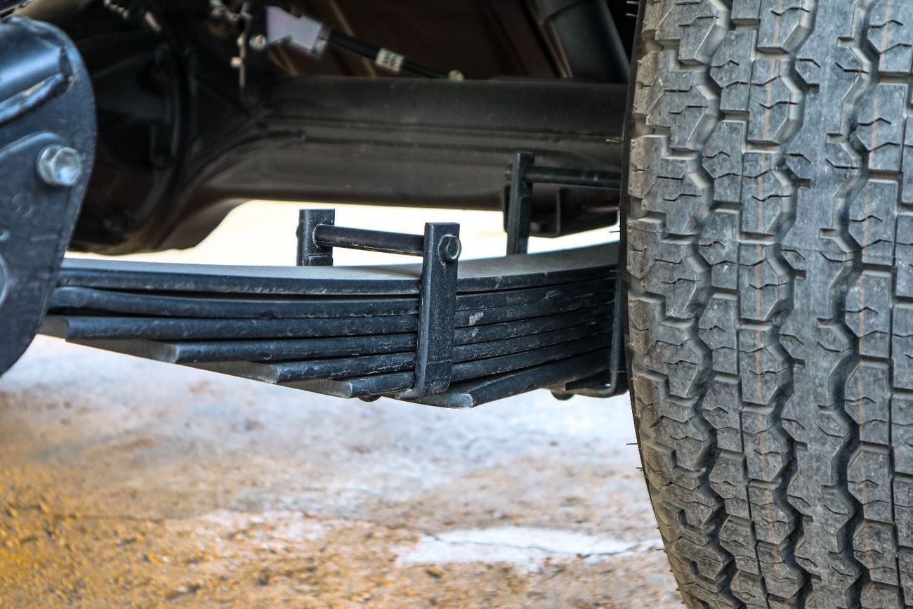 تويوتا لاند كروزر بيك آب  TOYOTA LAND CRUISER SINGLE CAB 4.0L 2025 MODEL M/T