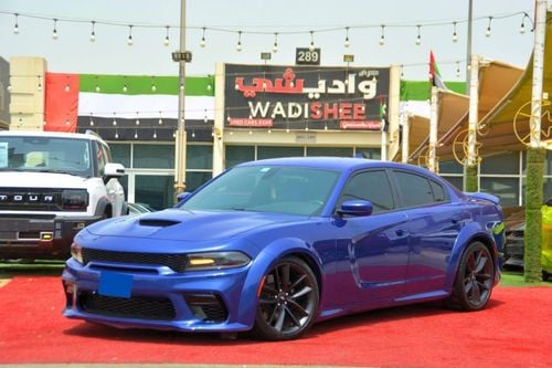 Dodge Charger GT 3.6L CHARGER WITH PADEL SHIFTERS AND BIG SCREEN