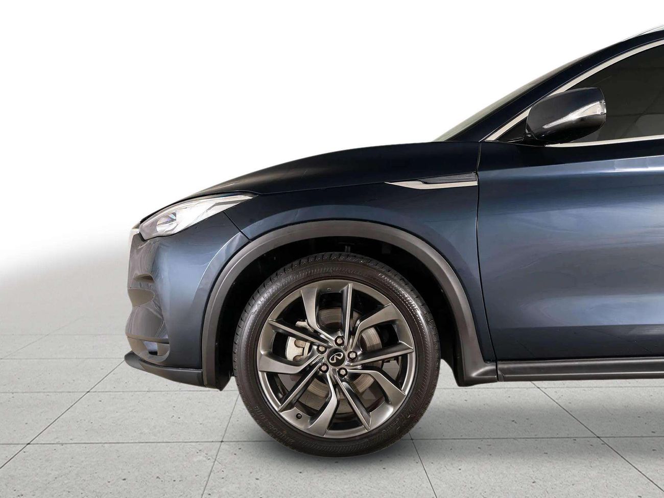 إنفينيتي QX50 LUXE 2.0