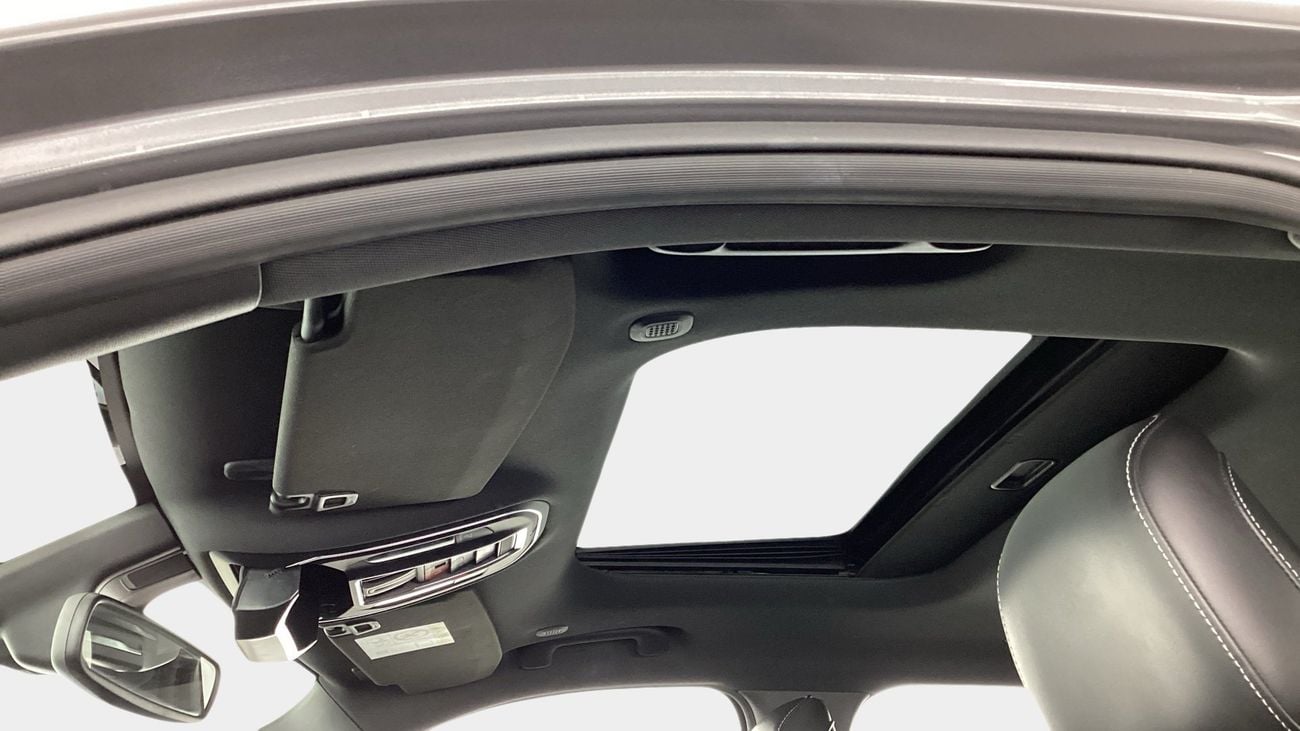 Jeep Cherokee Altitude | upto AED 20,000 Ramadan Discount | Guaranteed Warranty | 0 Down Payment