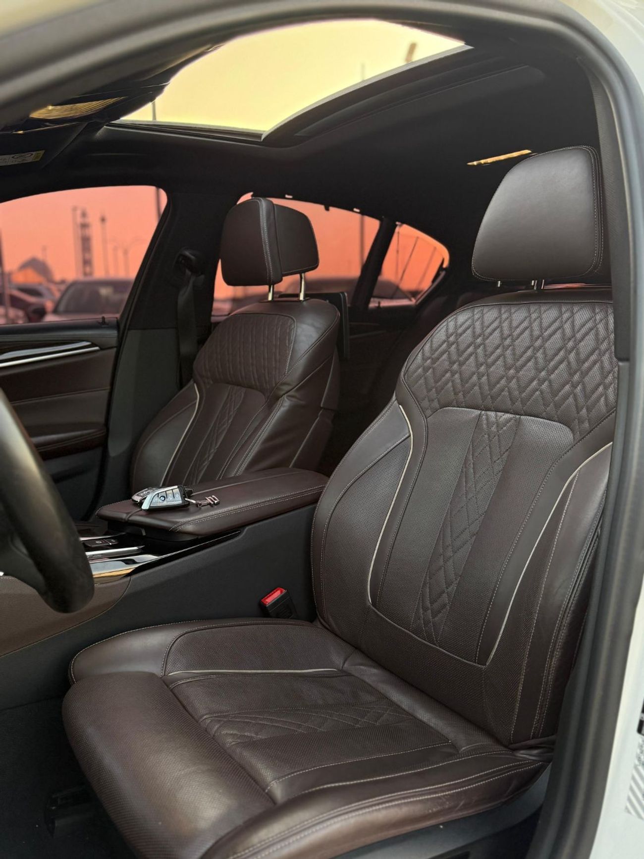 BMW 530i Luxury M Sport Package 2.0L