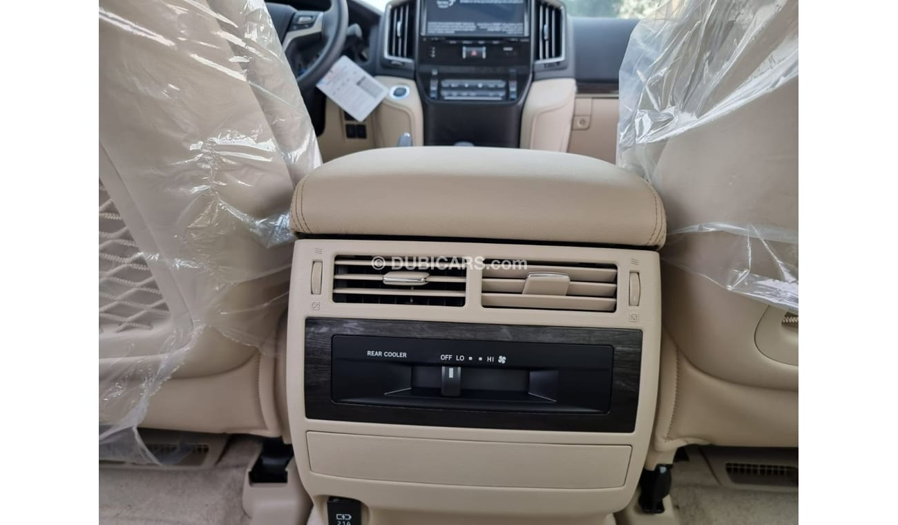 Toyota Land Cruiser Toyota LandCruiser GXR GT 4.6L Full Option with Rear mutlimedia Color Black Model 2021