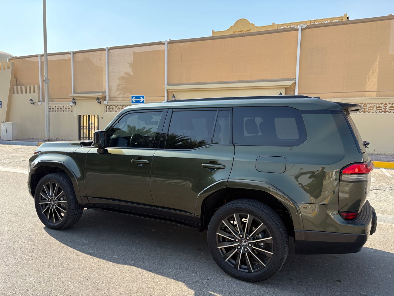 Lexus GX550 Luxury + Full Option First Owner