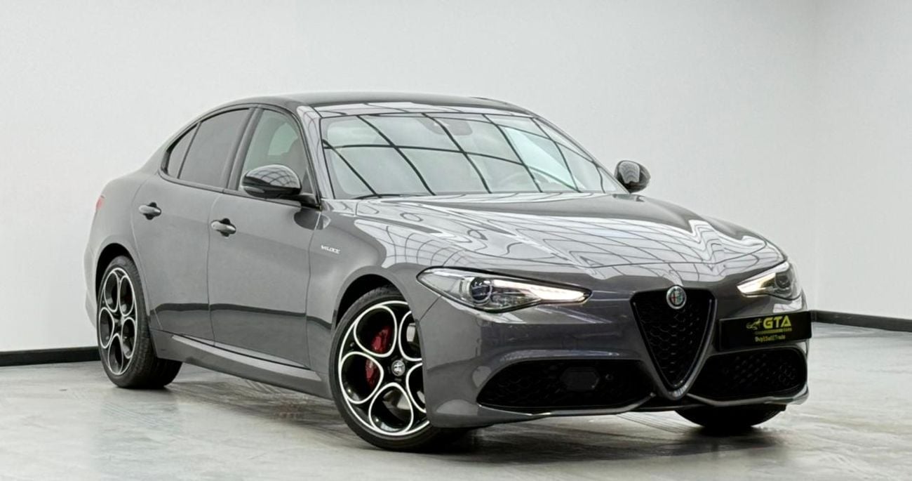 ألفا روميو جوليا 2023 Alfa Romeo Giulia Veloce Q2, 2027 Alfa Romeo Warranty + Service Pack, Very Low Km, GCC