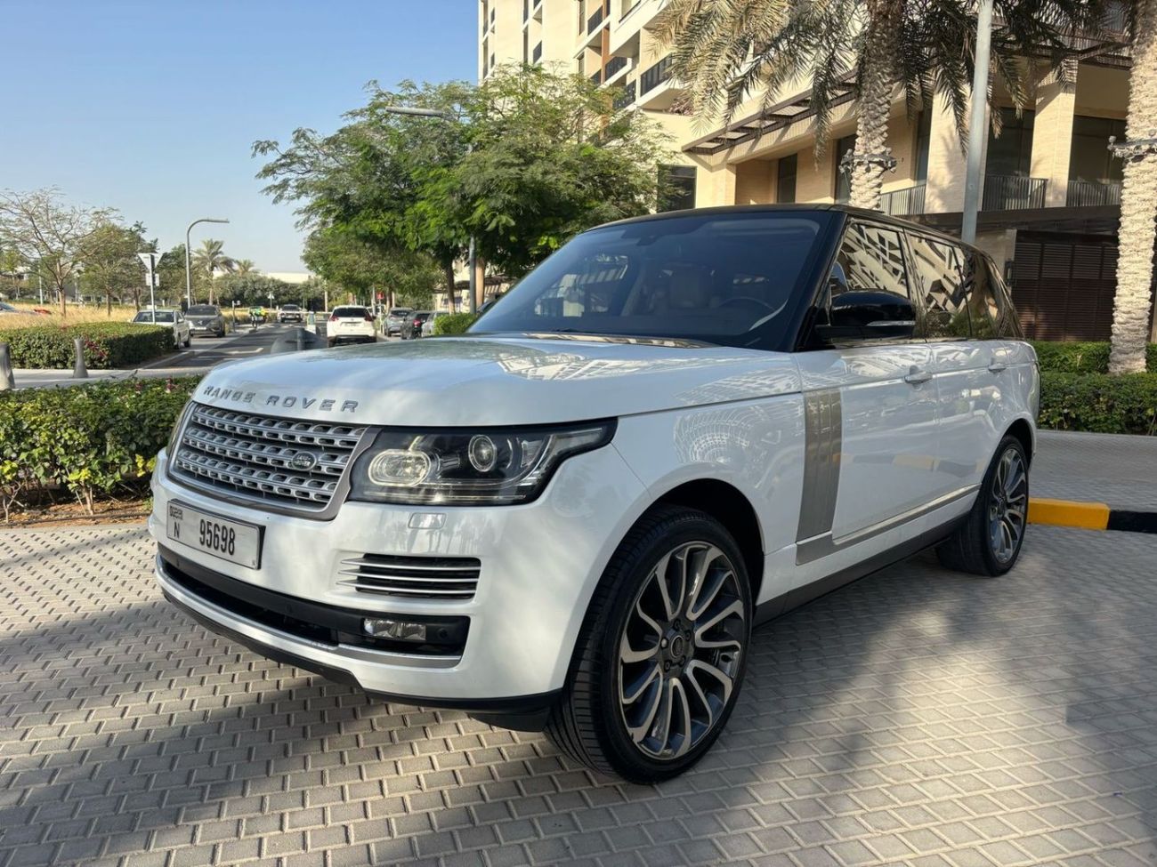 Land Rover Range Rover Autobiography 5.0L (375 HP)