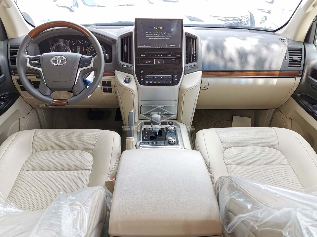 تويوتا لاند كروزر 4.0L, 18" Rims, Front Power Seats, Leather Seats, DVD, Rear Camera, Sunroof (CODE # GXR07)