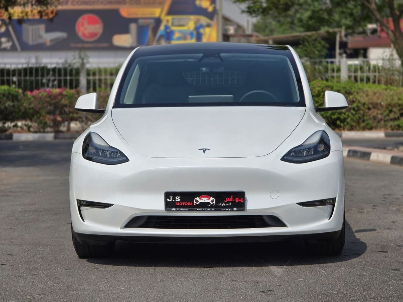 Tesla Model Y Performance (AWD) DUAL MOTOR 4WD 2024 GCC SINGLE OWNER WITH TESLA WARRANTY IN MINT CONDITION