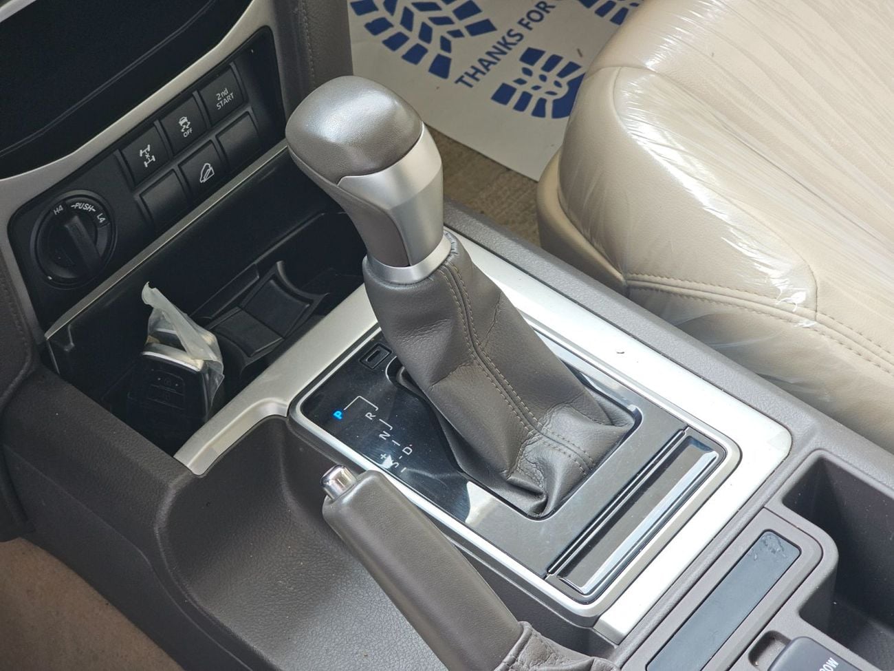 تويوتا برادو TX-L 4.0L V6, Model 2022