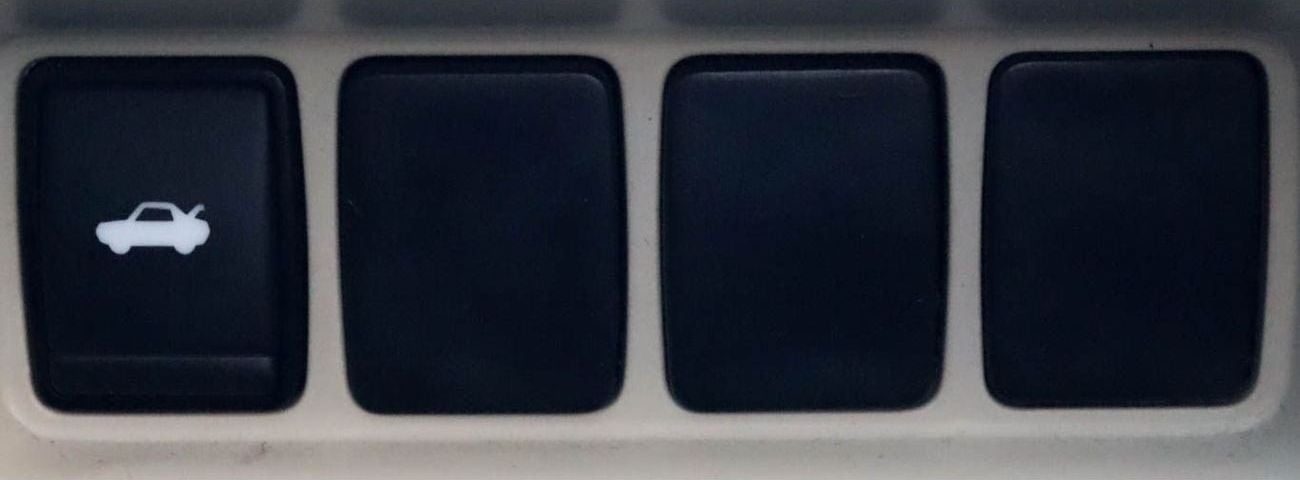 Nissan Maxima SV 3.5L Nissan Maxima 3.5 L 2020 GCC, full option, accident-free, in condition, 991 P.M