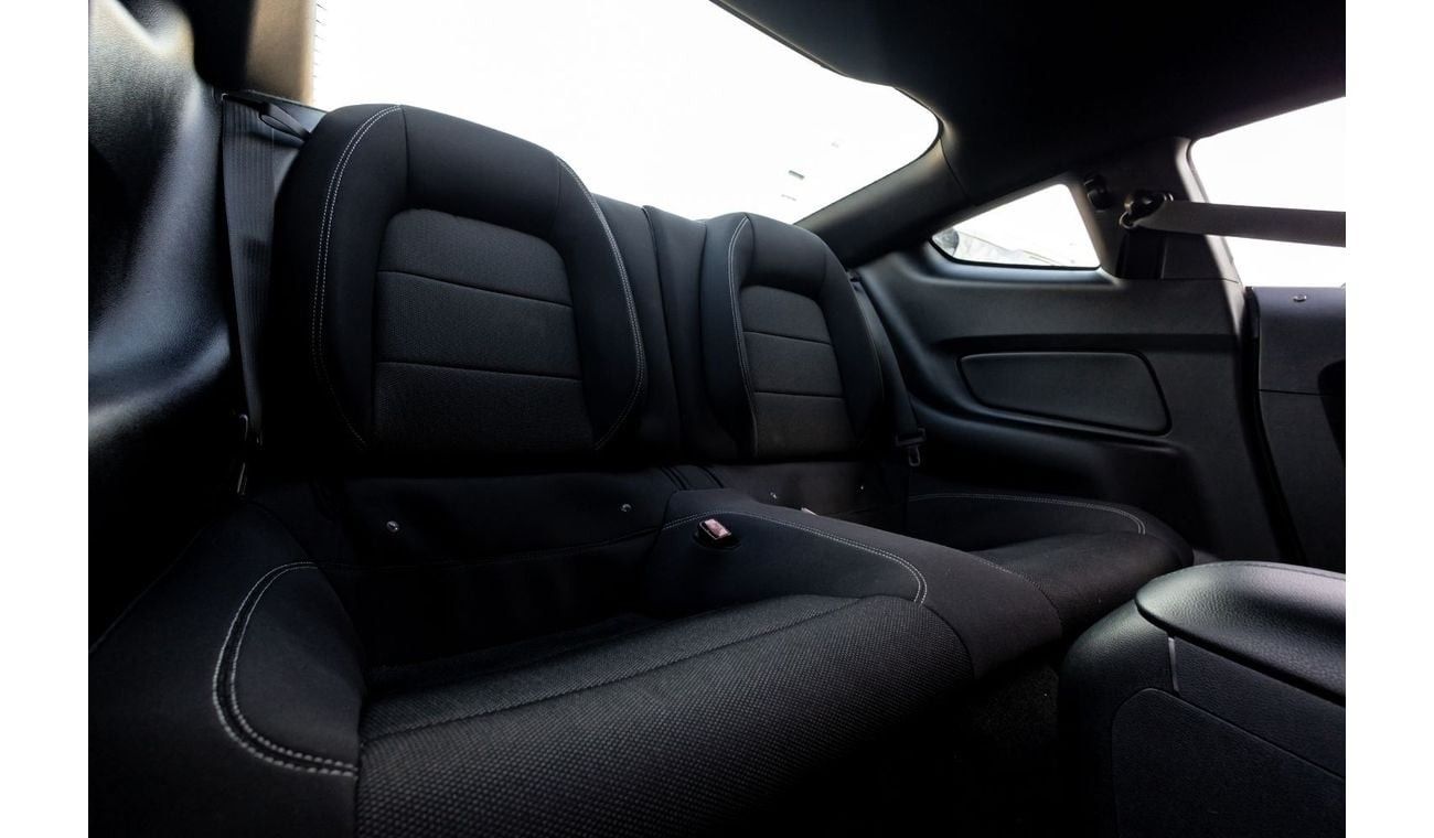 Ford Mustang Ford Mustang V6 2016 GCC under Warranty with Flexible Down-Payment.