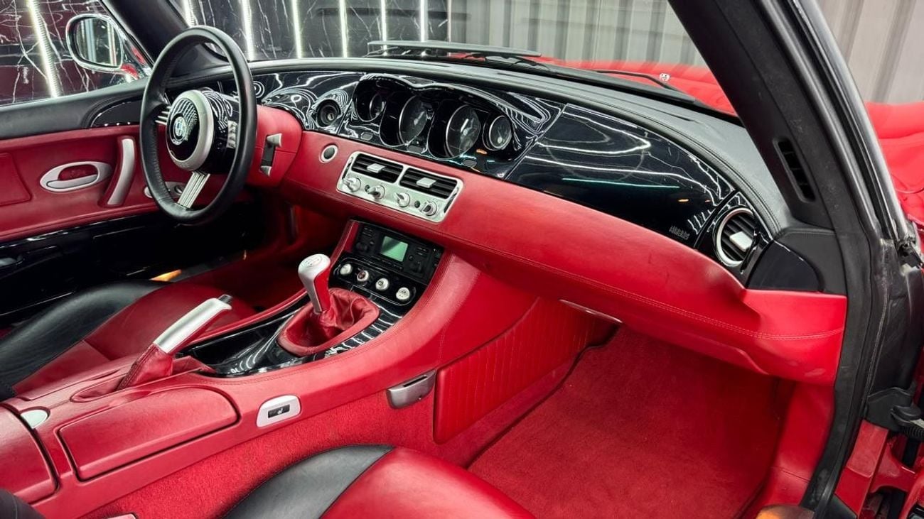 BMW Z8 STD 4.9L,V8 ,   6 Speed Manual
