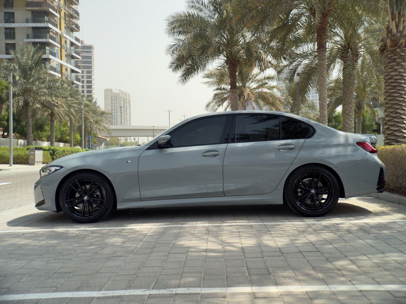 BMW 320i M SPORT BMW 320i M Sport | GCC Specs | 1 Owner | Full Service Until 2029 | Harman-Kardon Surround Sound