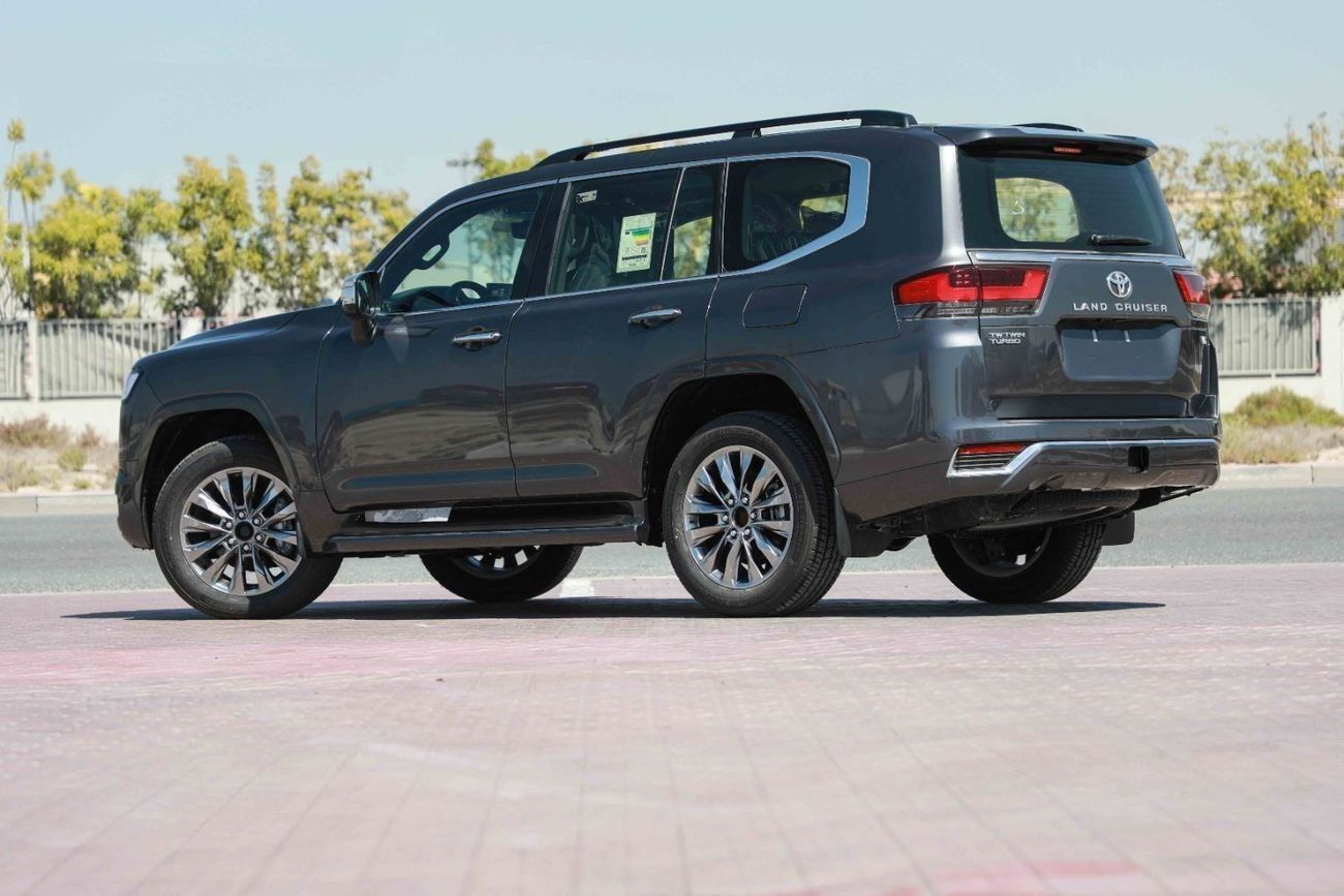تويوتا لاند كروزر 2024 TOYOTA LC300 3.3 VX - GREY METTALIC inside BLACK | Export Only