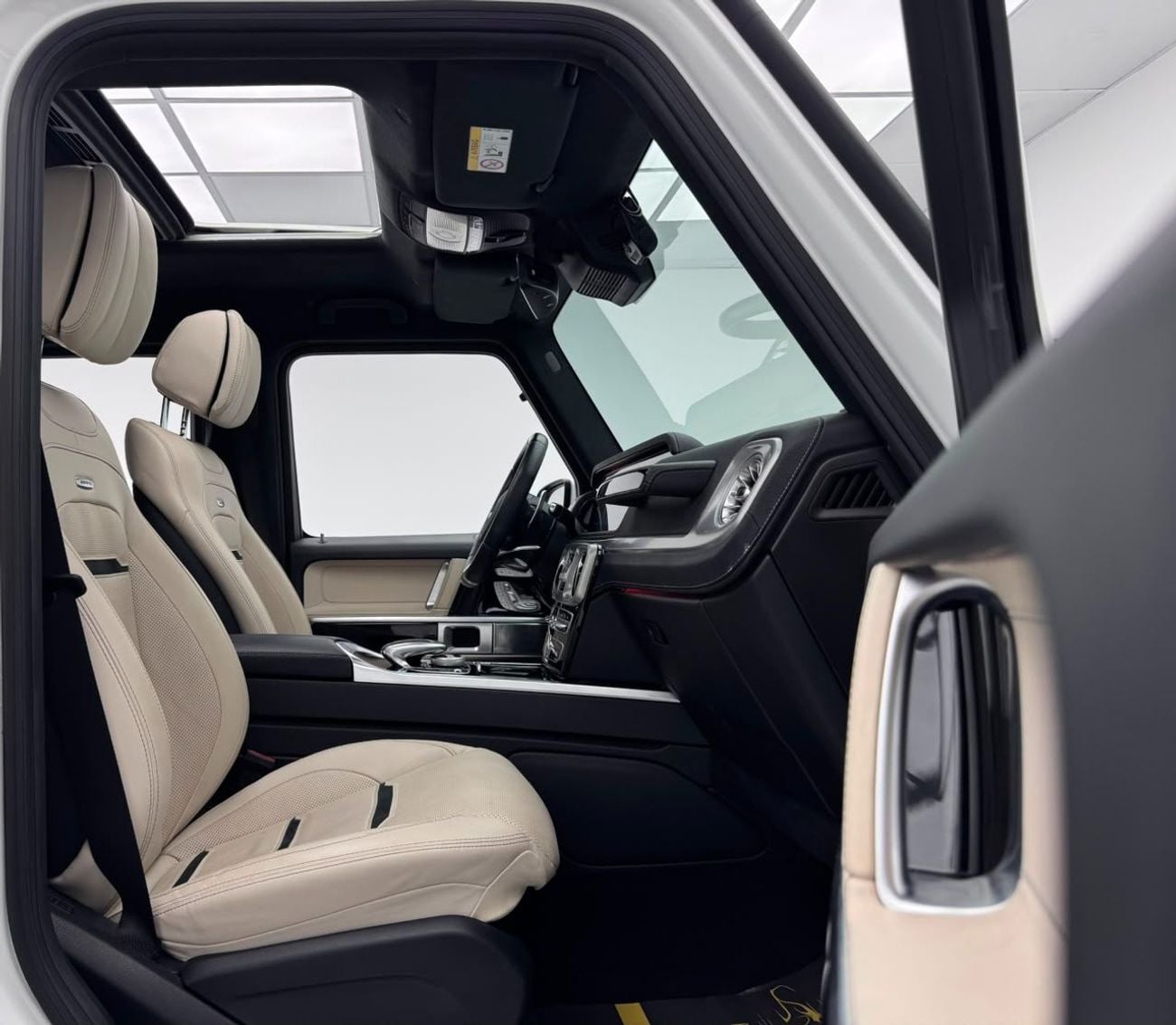 Mercedes Benz G63 AMG STD 2022 Mercedes-Benz G63 AMG, Service History, 1 Year Warranty, Excellent Condition, Korean